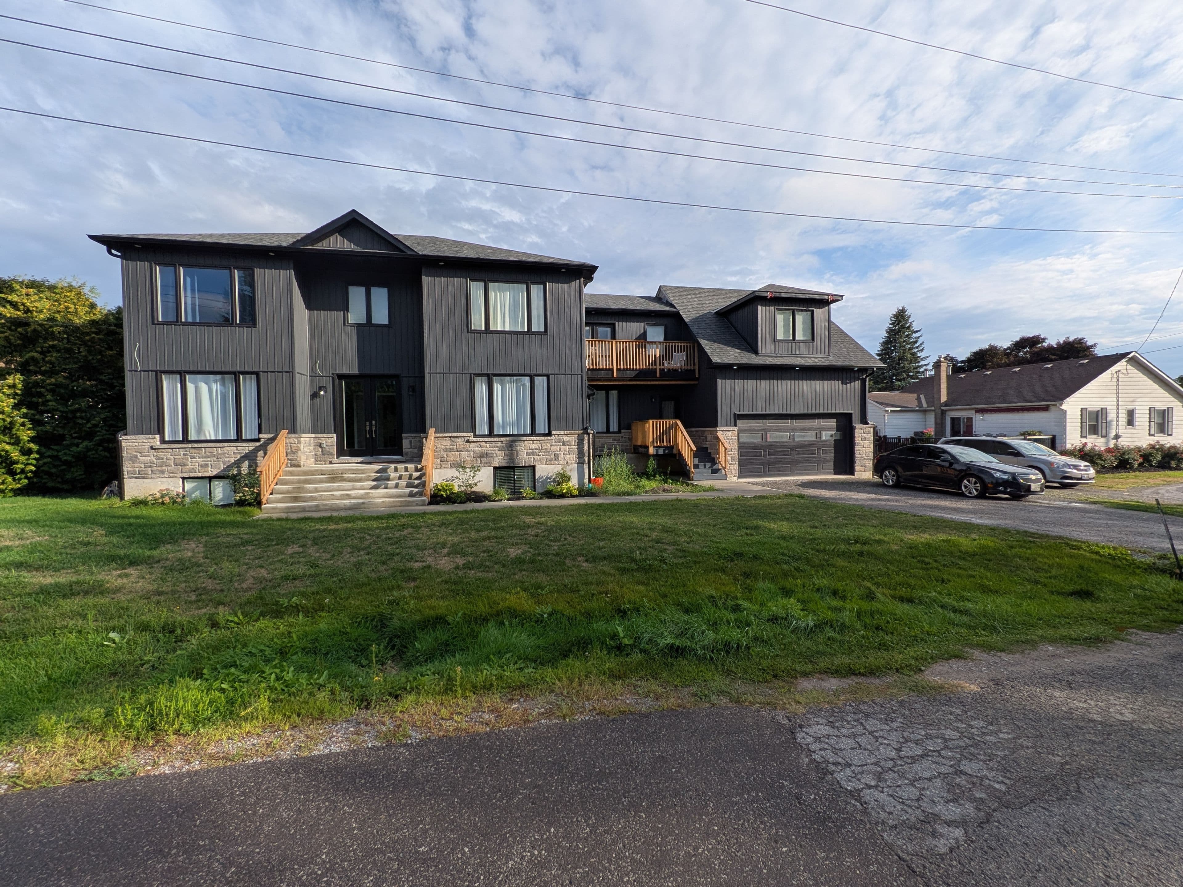Secondary listing photo of 6 bedroom Detached house in Clarington at 5 Phair Avenue.
